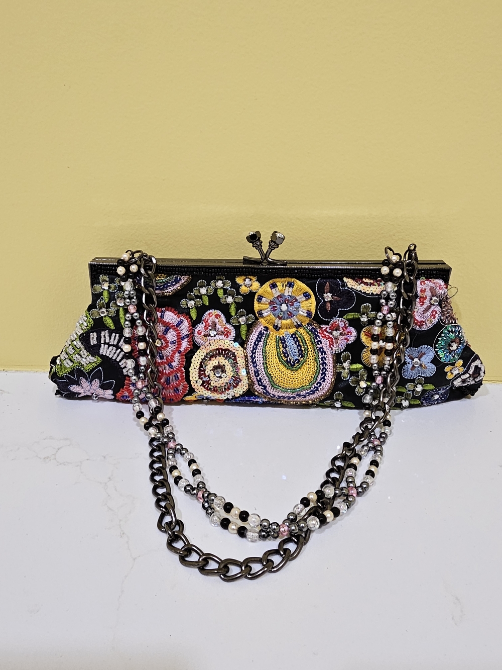 Vintage Embroidered Beaded Floral Clutch Bag - Black
